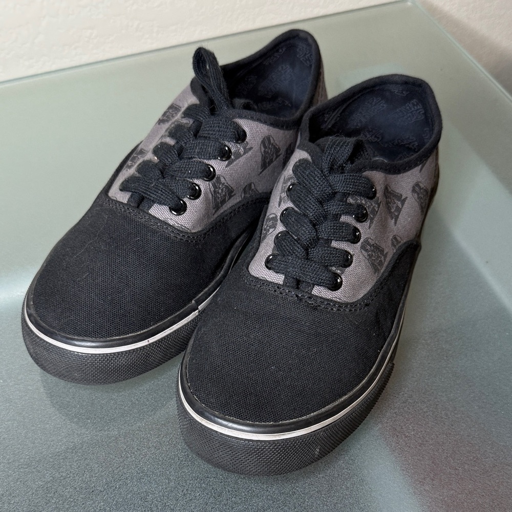 Skechers Star Wars Black and Gray Graphic Sneakers